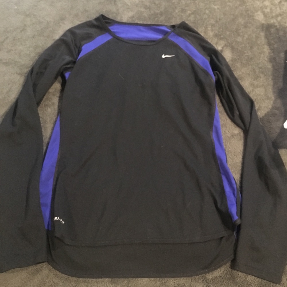 Nike workout top